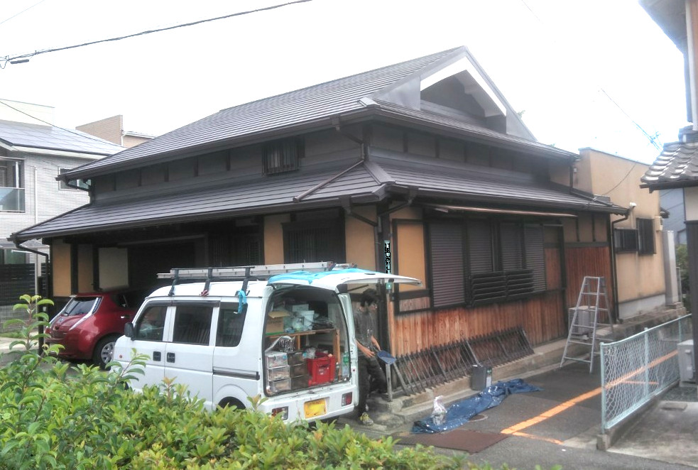 【高槻市】和瓦屋根を台風・地震に負けない金属屋根に！　アイジー工業/ガルテクト