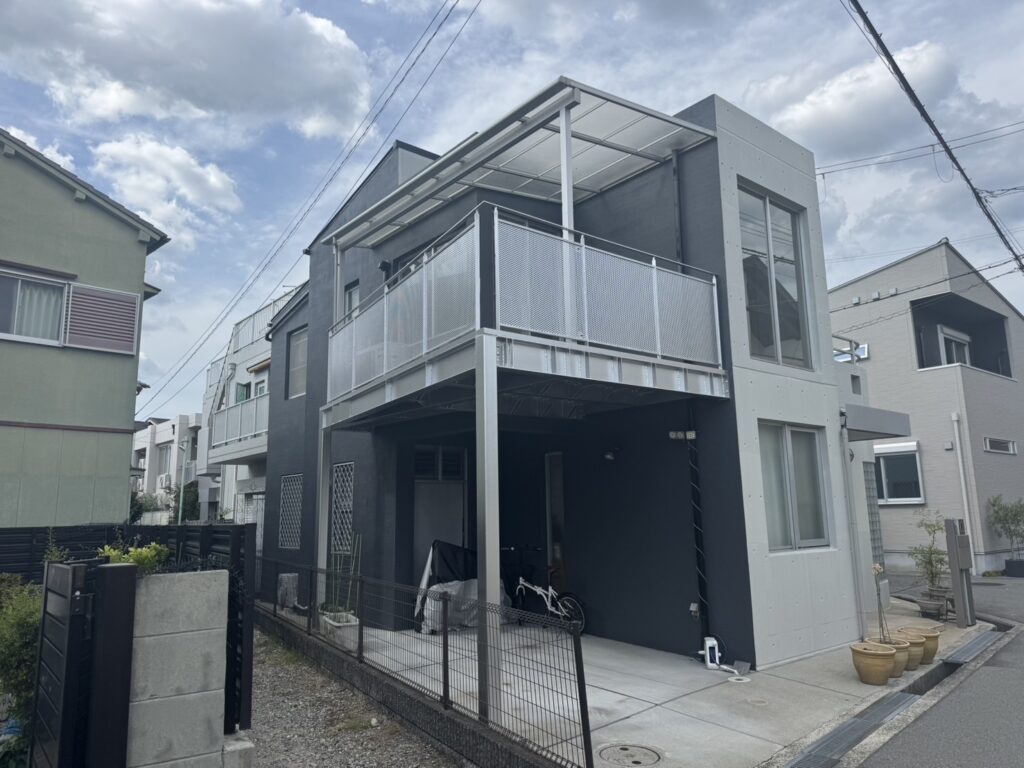 コンクリート塗装＆モルタル外壁塗装 － すずり色でモダンに刷新！